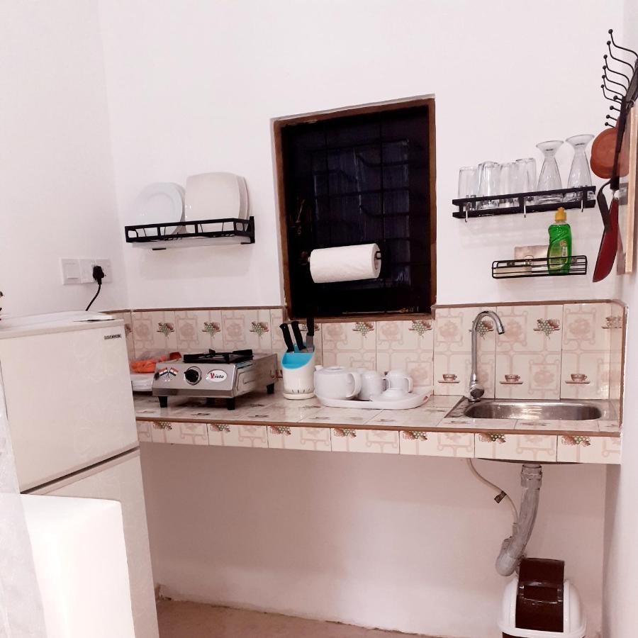 Dihini Villa ウナワトゥナ エクステリア 写真